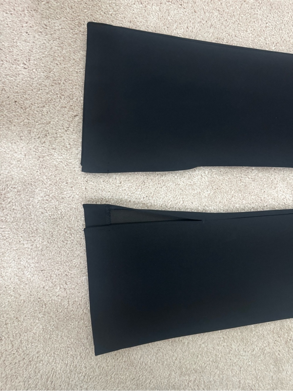 Women’s black flare dress pants from express. Size small. - Picture 2 of 4